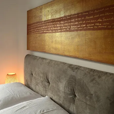 Engel Apartment *